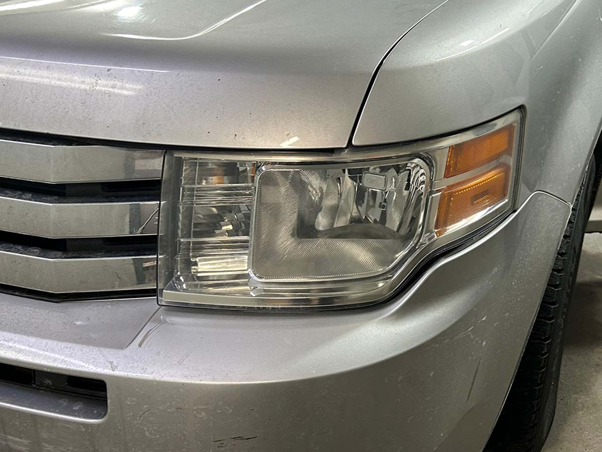 Headlight Restoration services Hamilton Ontario
